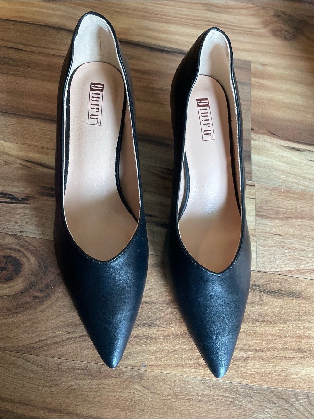 Black Pointed Toe Women's Kitten Heel Pumps Size 7.5